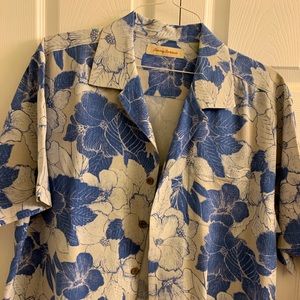 Men’s lot of 8 large surf shirts. All Large